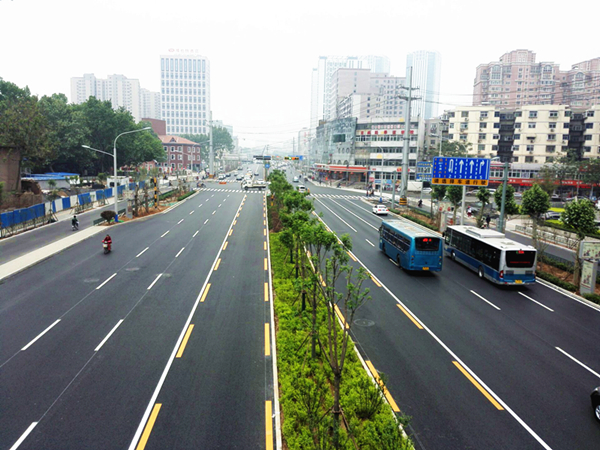 濟(jì)南市緯十二路道路改造工程